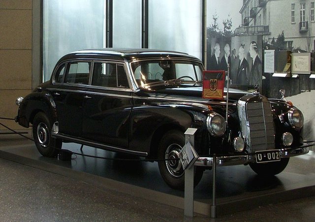 Adenauers Mercedes 300, Dienstwagen | Foto: Mit Genehmigung vom Haus der Geschichte.