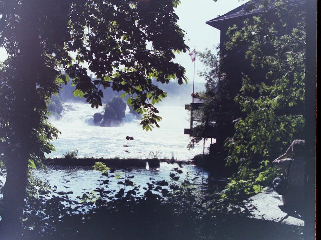Der Rheinfall von der anderen Seite
