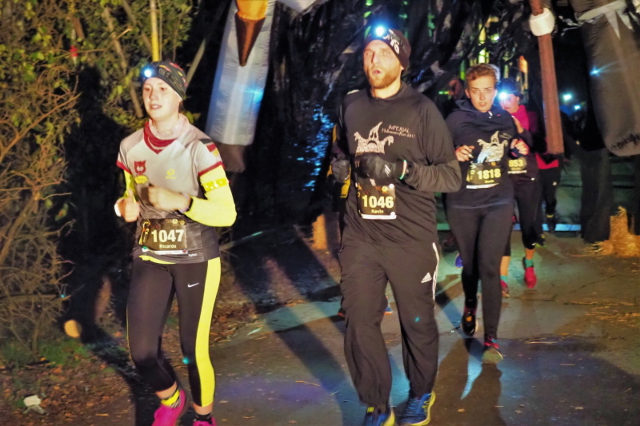 Krayer Laufen Und Gruseln Sich Beim Imperial Halloween Run Essen Steele