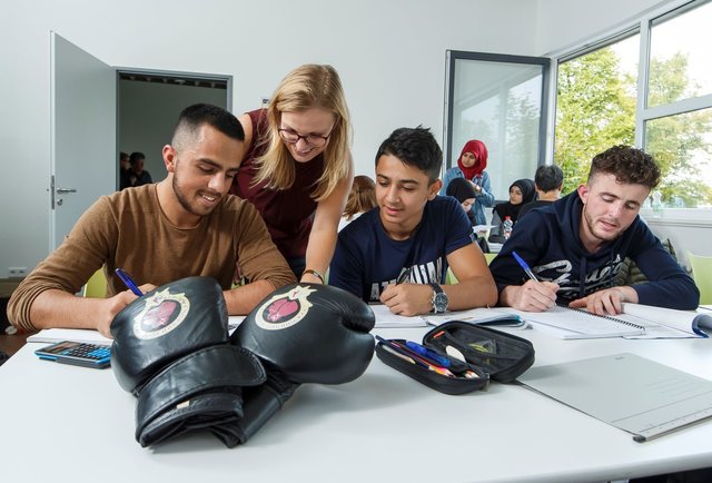 Mehrmals pro Woche können die Sportlerinnen und Sportler im Boxzentrum Münster e.V. zur Hausaufgabenbetreuung gehen.