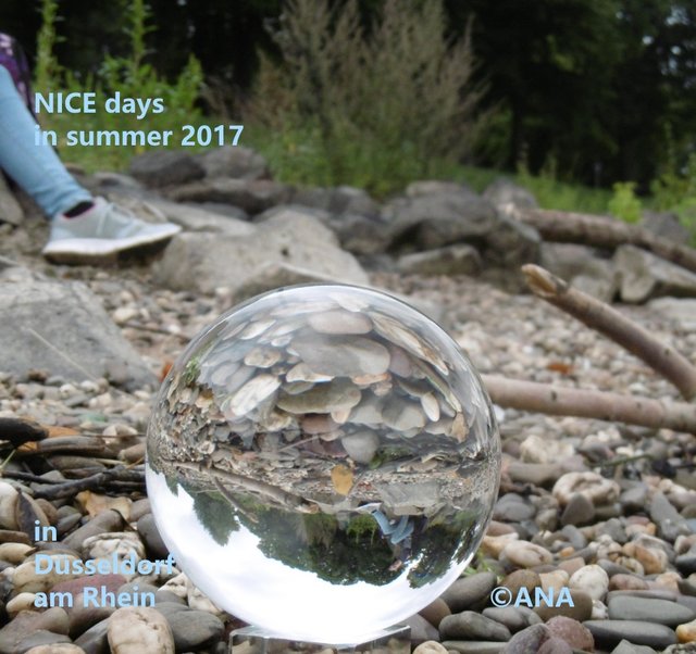 die KUGEL sagt tschüüüüsss, hier am Rhein liegend ...