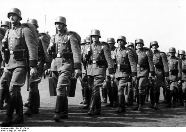 Verabschiedung eines Reservebataillons (9.) nach Norwegen, 9.5.1940 | Foto: Bundesarchiv