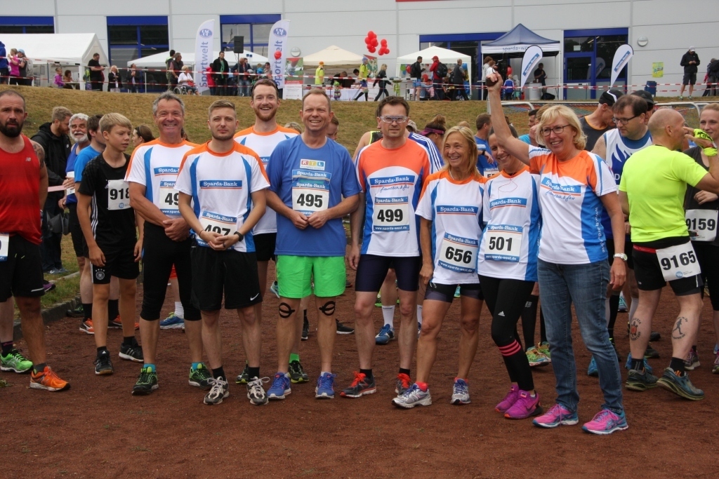 Startaufstellung zum 10-km-Lauf (2017)