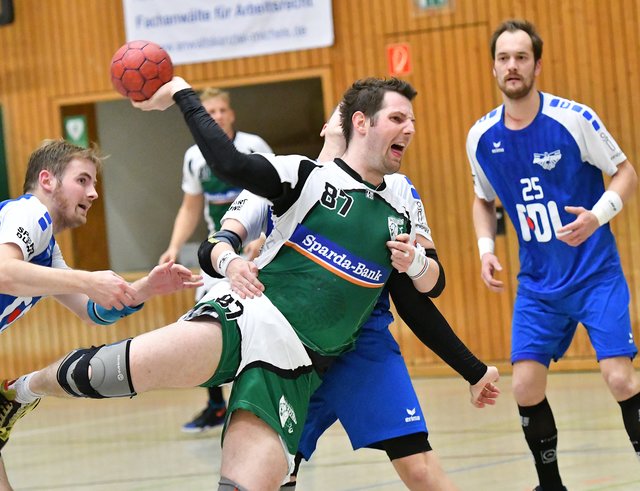 Auch in Neuss zeigte Dennis Kerger am Kreis vollen Einsatz.
Foto: Bangert
