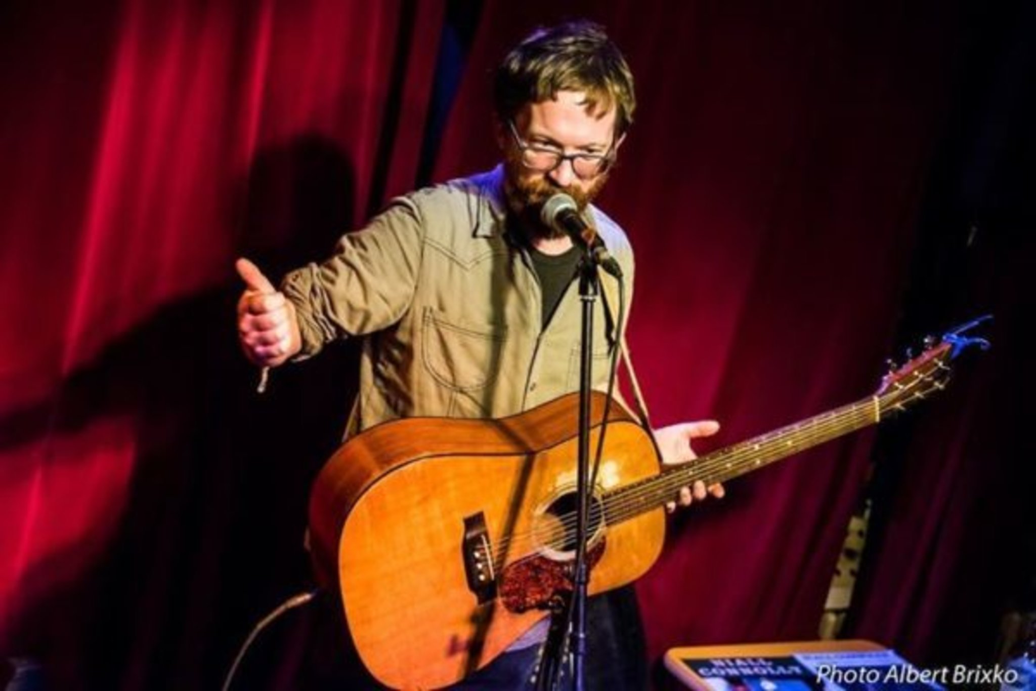Niall ConnollyIrisch Liedermacher, LIVE im Schloß Kirche/MoylandFri