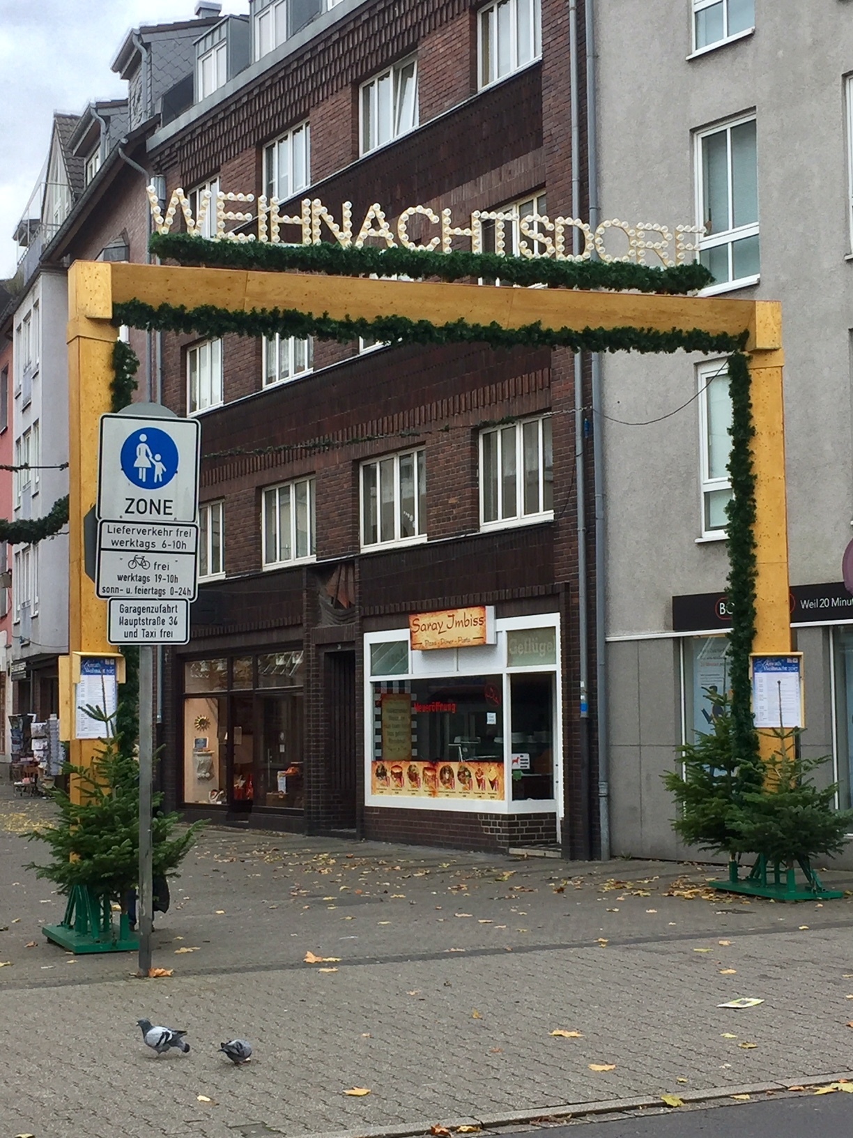 Hereinspaziert