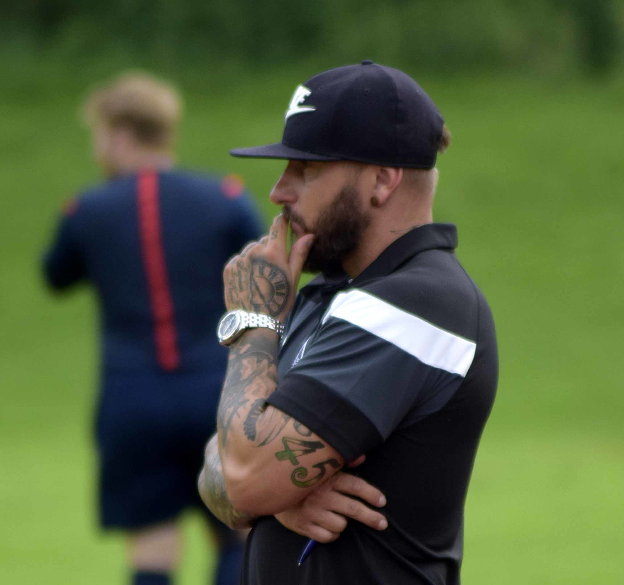 VfB-Trainer Sascha Wolf musste vier Gegentore innerhalb von 15 Minuten mit ansehen. FOTO: Peter Mohr