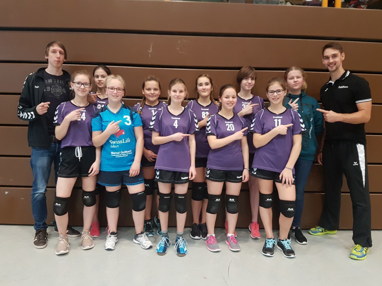 Freuen sich über die Qualifikation: Patrick Urbschat, Hannah Tietz, Nele Effern, Amelie Lischeski, Catharina Nebel, Jennifer Greiner, Zoe Stürmer, Charlotte Putz, Celina Grunert, Antonia Weber, Emma Joy Wieczorek und Mark Potthoff.