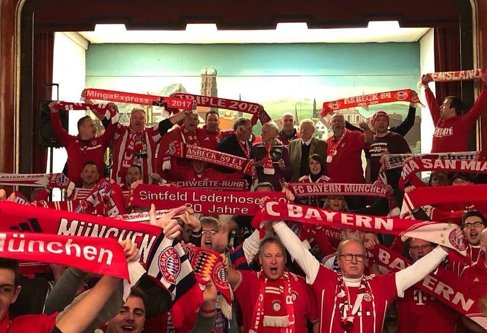 ..nach dem Frühshoppen- Einstimmung auf das Spiel gegen Augsburg.