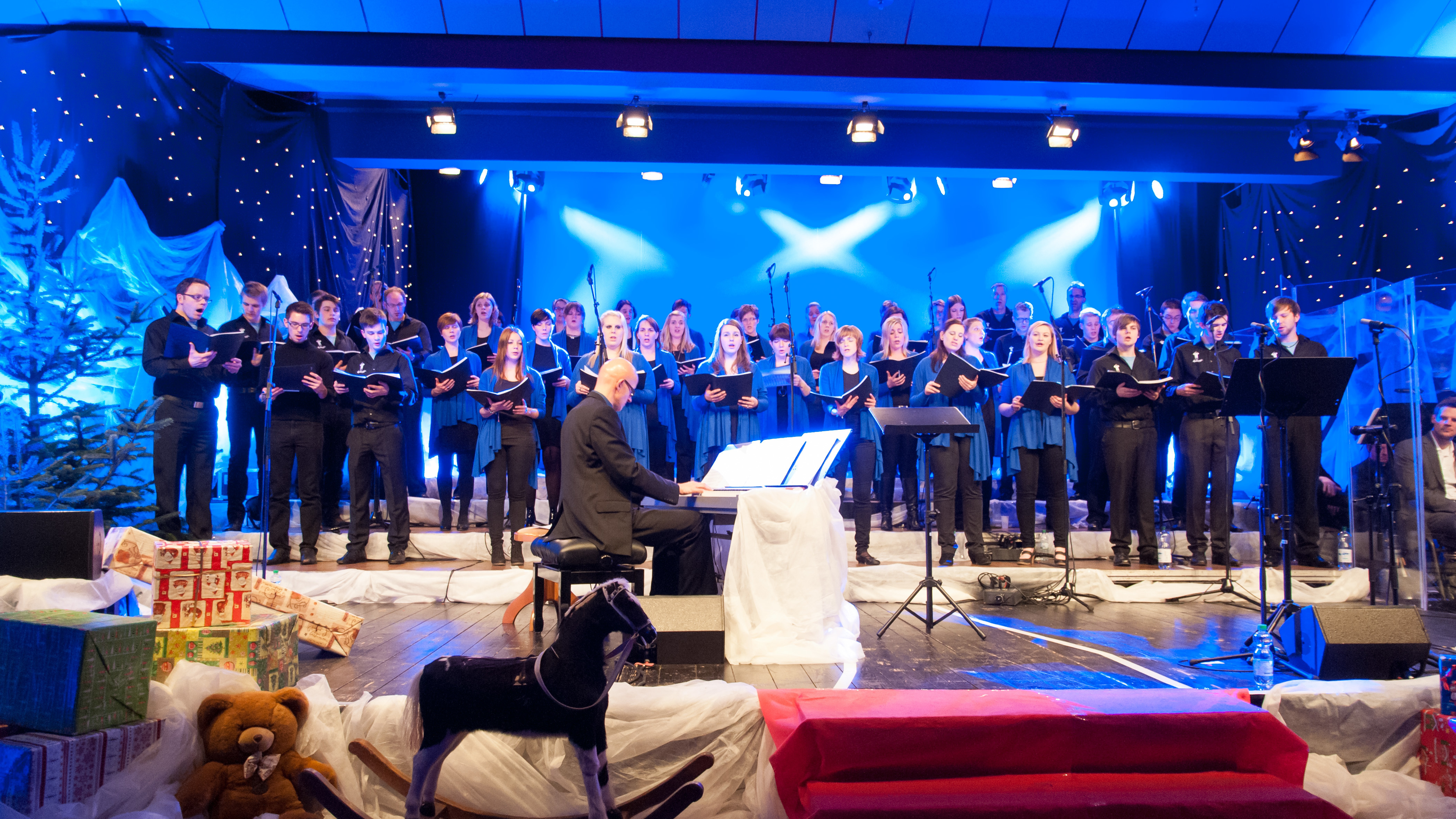 Der „Junge-Chor-Eslohe“ ist bereits mehrfach in den vorweihnachtlichen Produktionen im WDR-Fernsehen zu sehen gewesen.