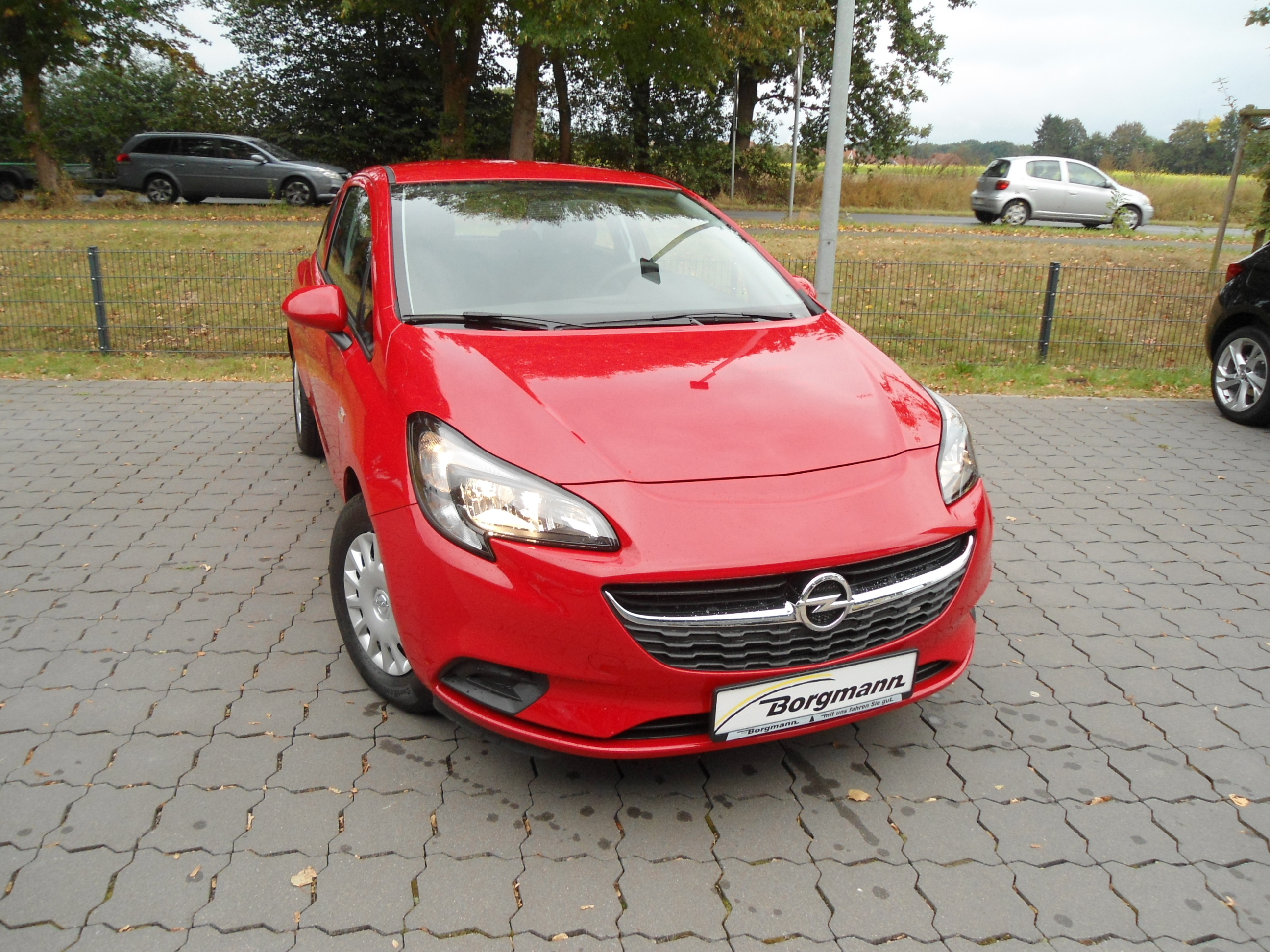 Hauptpreis der Mr. Trucker Kinderhilfe ist ein nagelneuer Opel Corsa (Abbildung ähnlich).