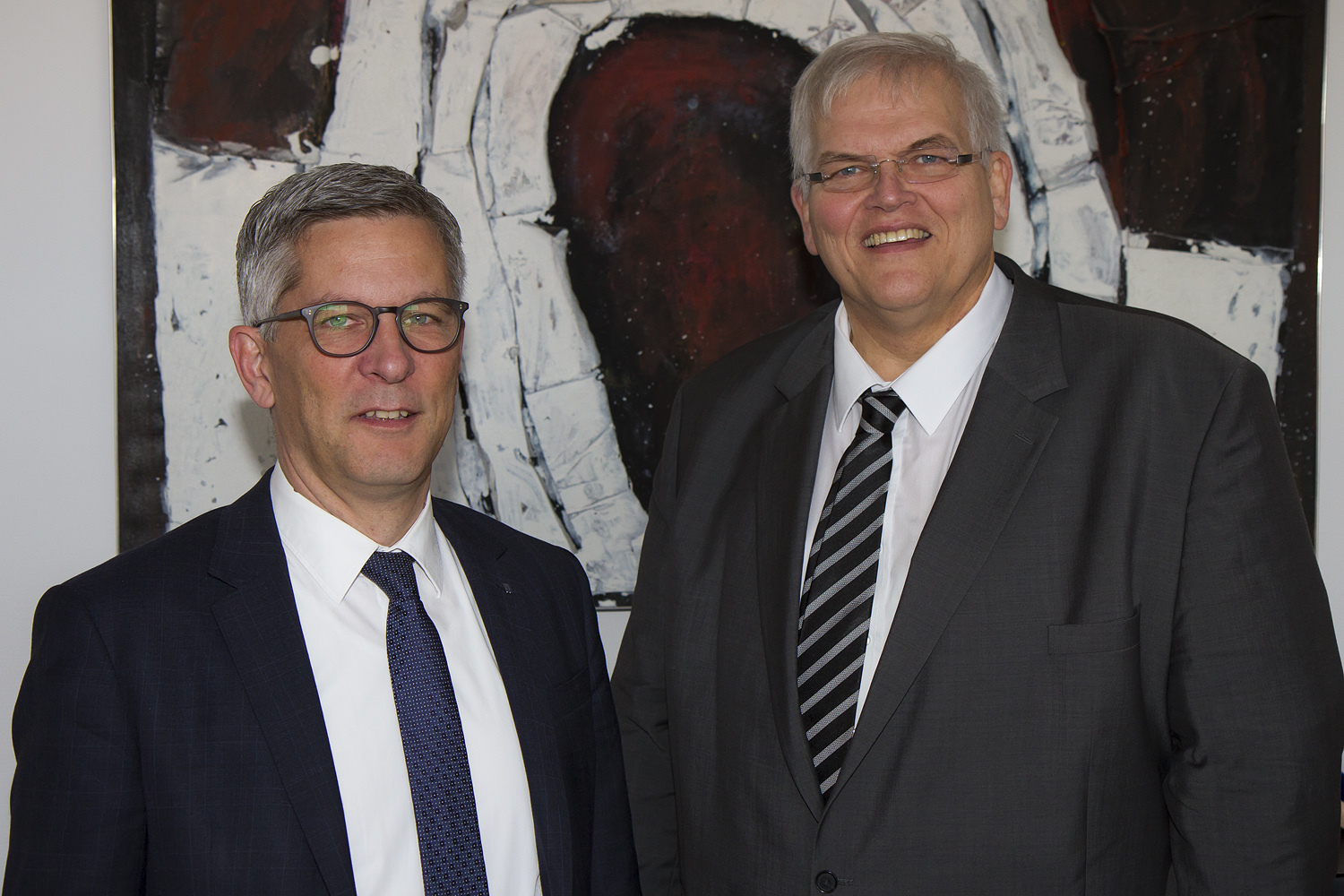 Oberbürgermeister Erik O. Scholz (l.) und Regierungspräsident Hans-Josef Vogel. Foto: Stadt