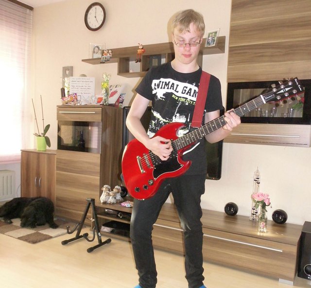 kleine Kostprobe  den Geburtstagsgästen vorspielen