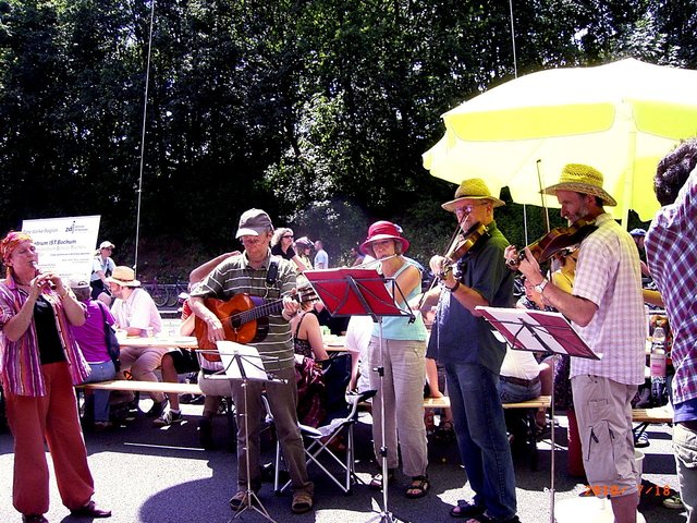 Auch beim "Ruhrstillstand" 2010 gb´s was "auf die Ohren" ;o)