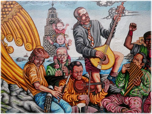 Bei längerem betrachten des Bildes hört man sie, die ........"Musik"