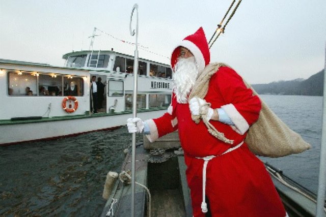 Der Nikolaus fährt am 6. Dezember auf dem Schiff mit. Foto: Weiße Flotte Baldeney-GmbH