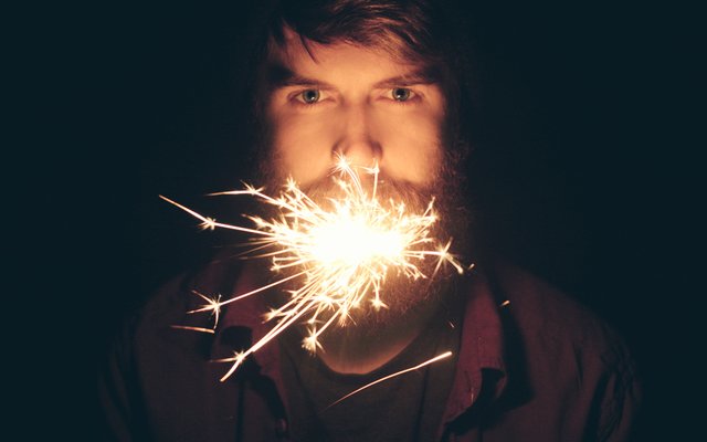Am 1. Dezember 2017 tritt der Singer-Songwriter Adam Barnes um 20.00 Uhr im Stephanus-Gemeindezentrum auf.