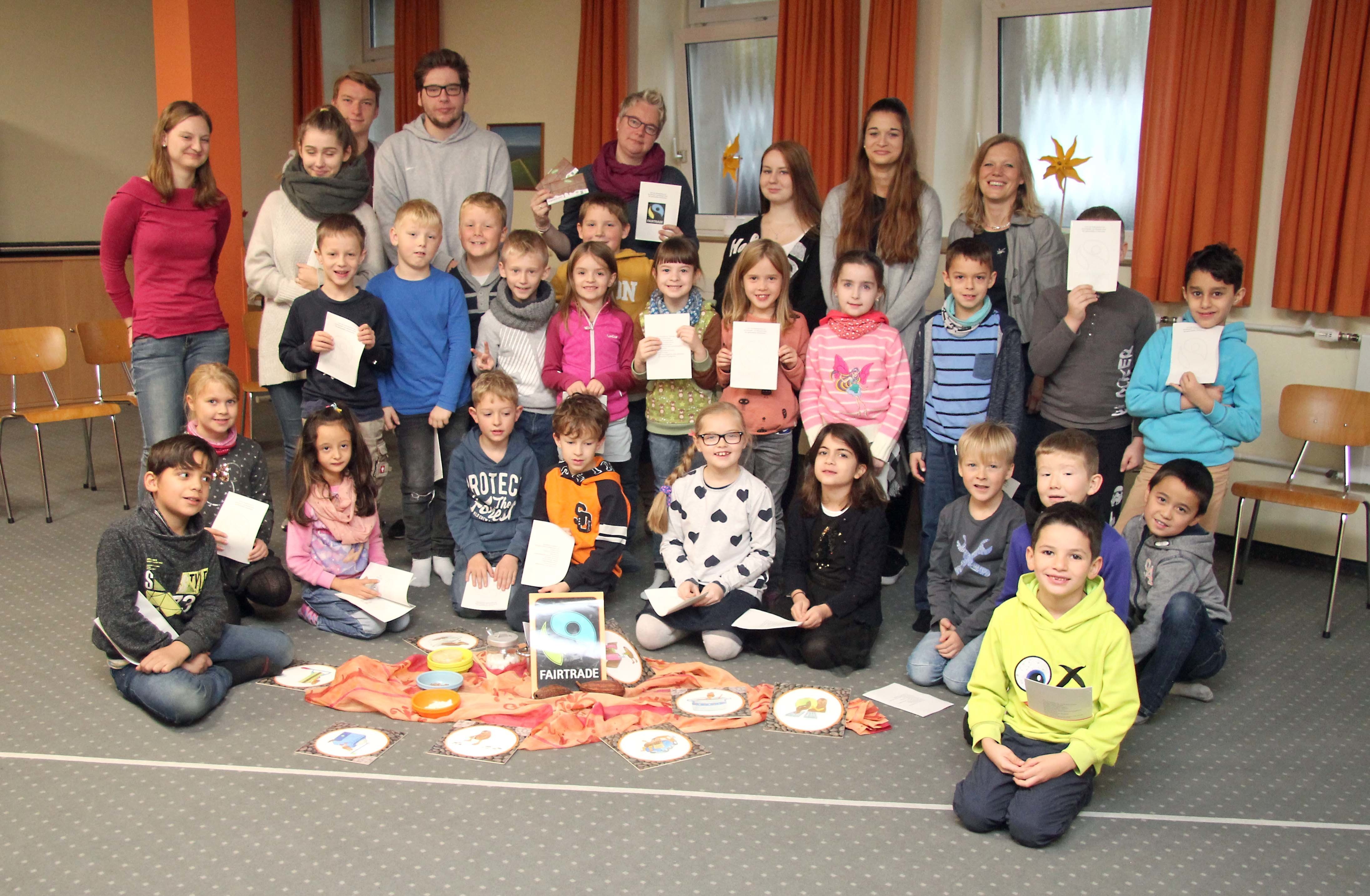 Das "Schoko-Projekt" des Kuniberg-Weltladens zu Besuch in der Rombergschule. Foto: privat