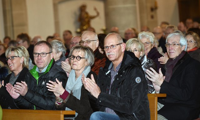 Volles Haus bei der Pfarrversammlung in der St. Josef Kirche.
