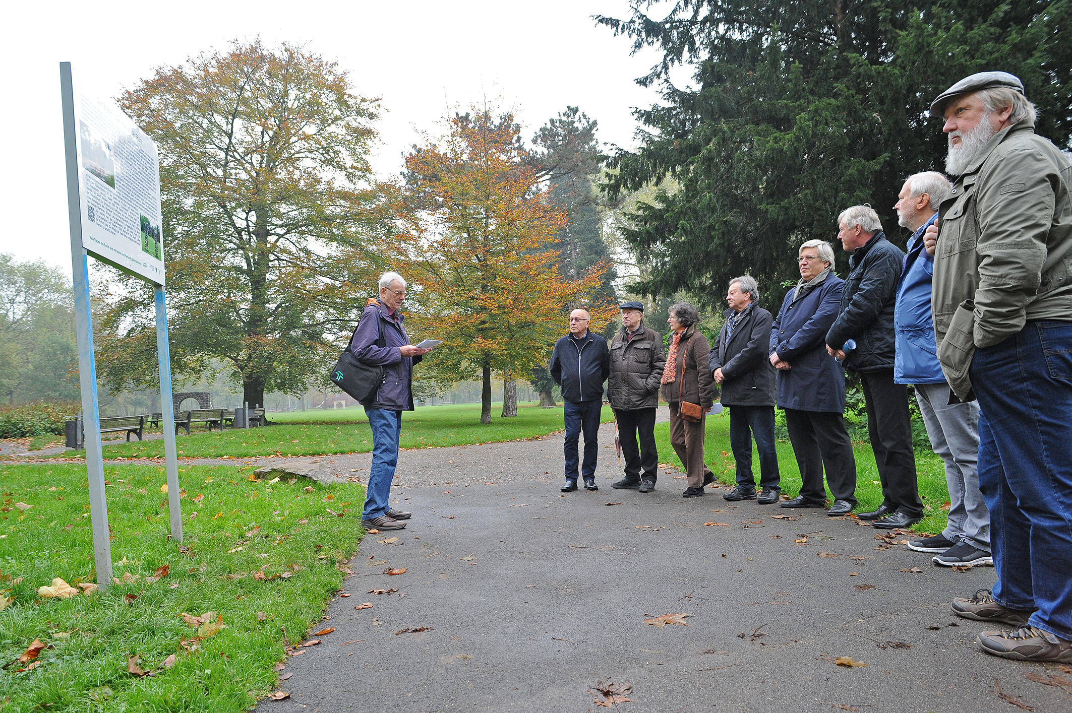 Für den Werdener Bürger- und Heimatverein sprach Dietmar Rudert.
Foto: Bangert