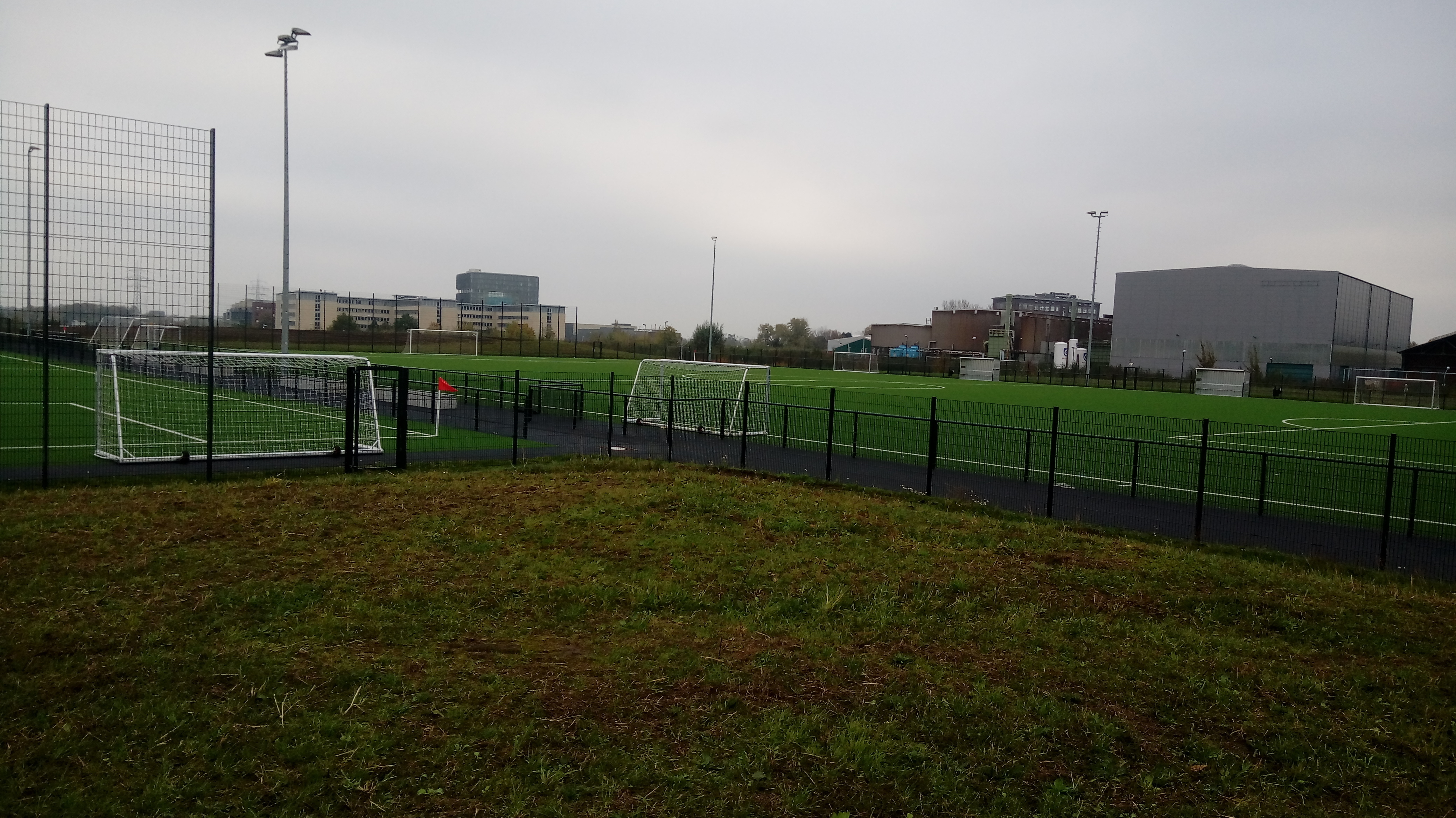 Sportanlage Haedenkampstraße 83