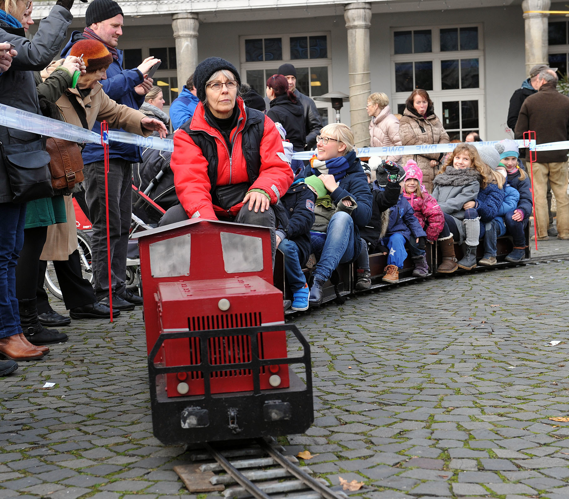 Die Kindereisenbahn erfreut sich großer Beliebtheit.
