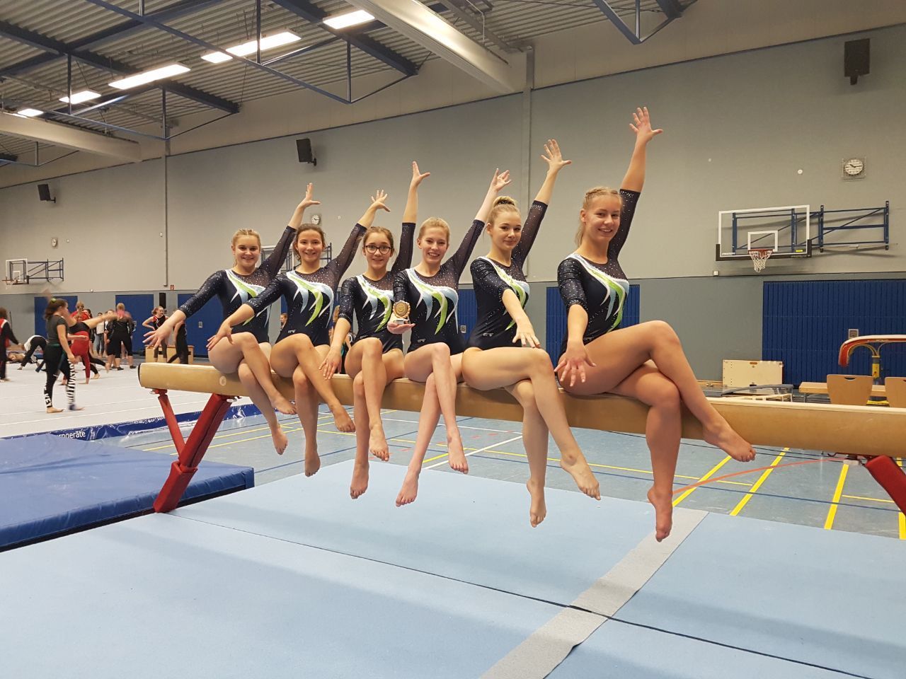 v.links: Justyna Liebisch, Svenja Nerzak, Paulina Kahmann, Chiara Beermann, Franca Präfke, Emma Brüggemann