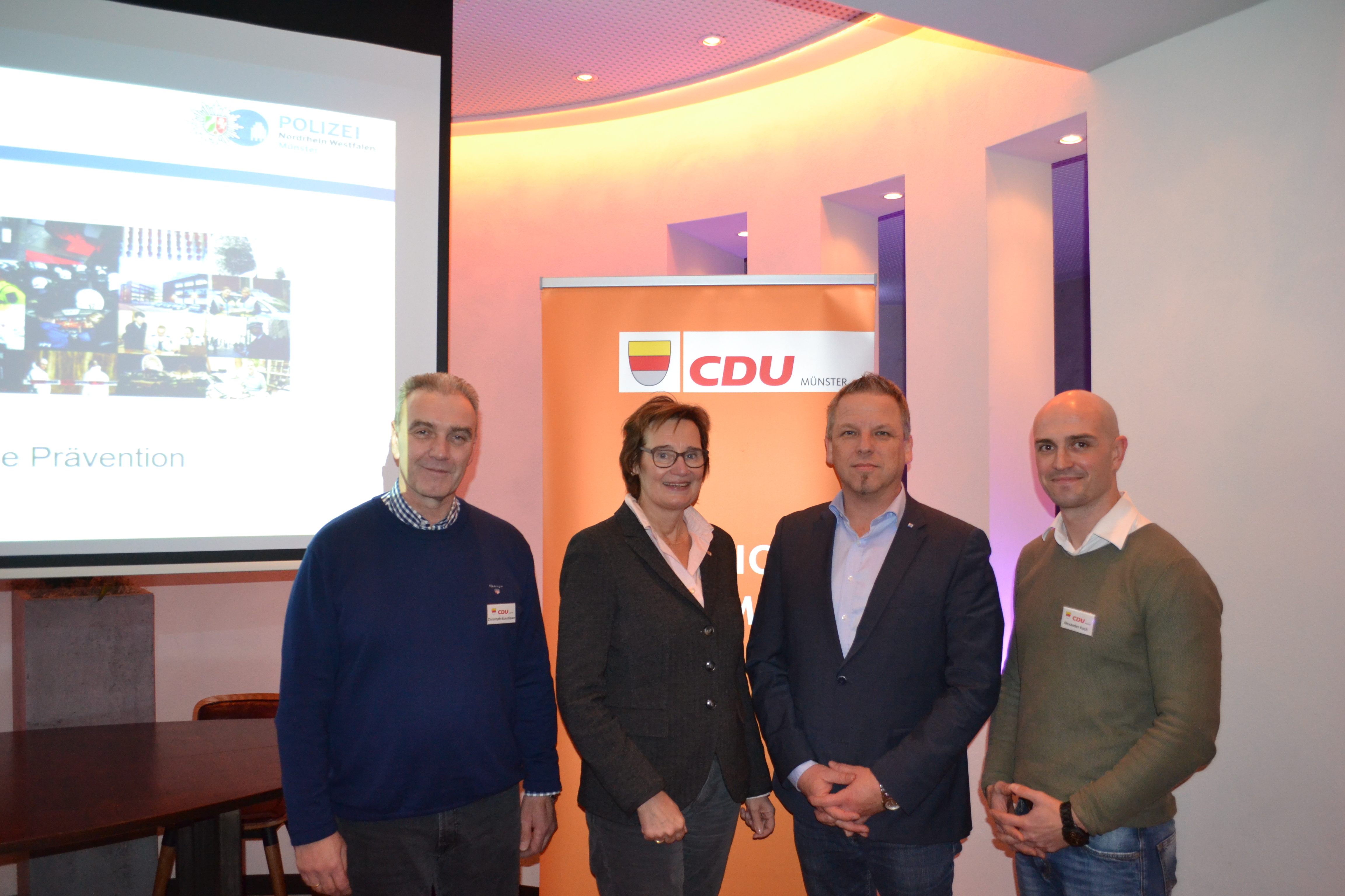 v.l.n.r.: Christoph Kunstlewe, Sybille Benning, MdB, Stephan Höltker, Alexander Koch