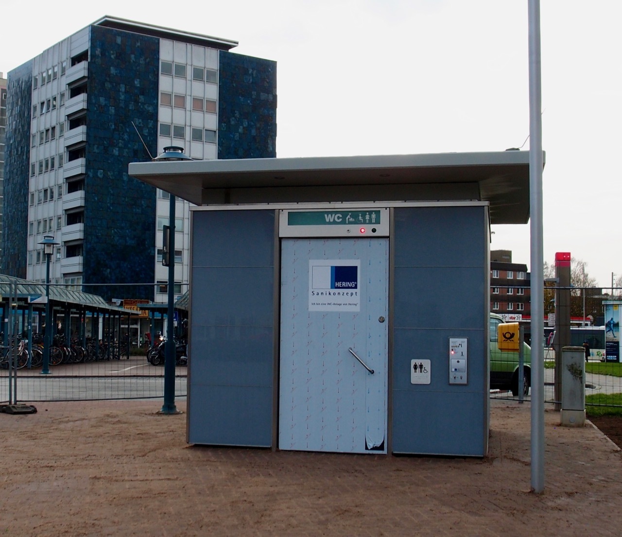 Öffentliche Toilettenanlage am Bahnhof Wesel