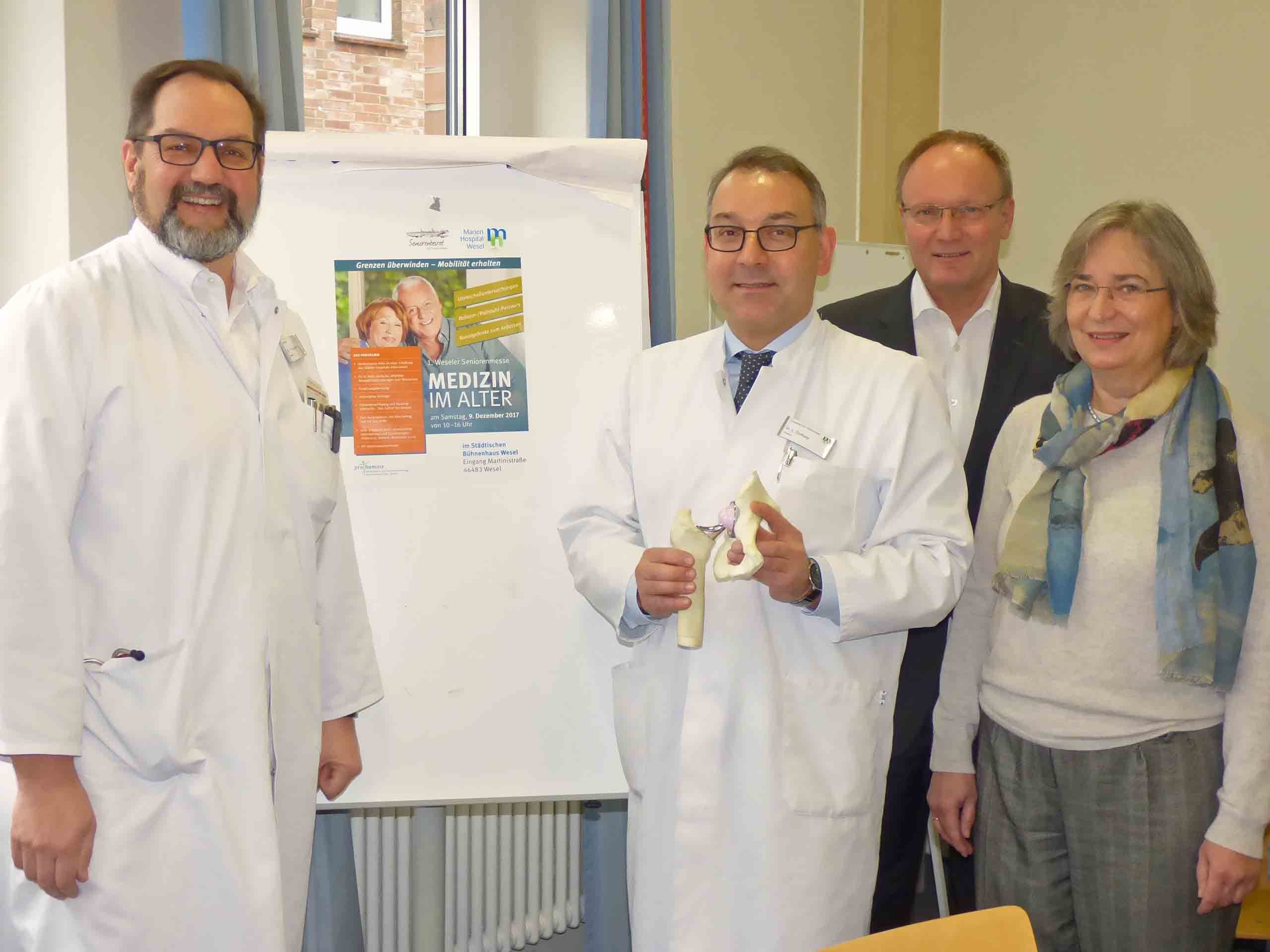 v.l.n.r.: Dr. Frank Kuczera, Dr. Levent Özokyay, Dr. Dieter Morlock, Anne Oberdorfer freuen sich auf die erste Seniorenmesse in Wesel