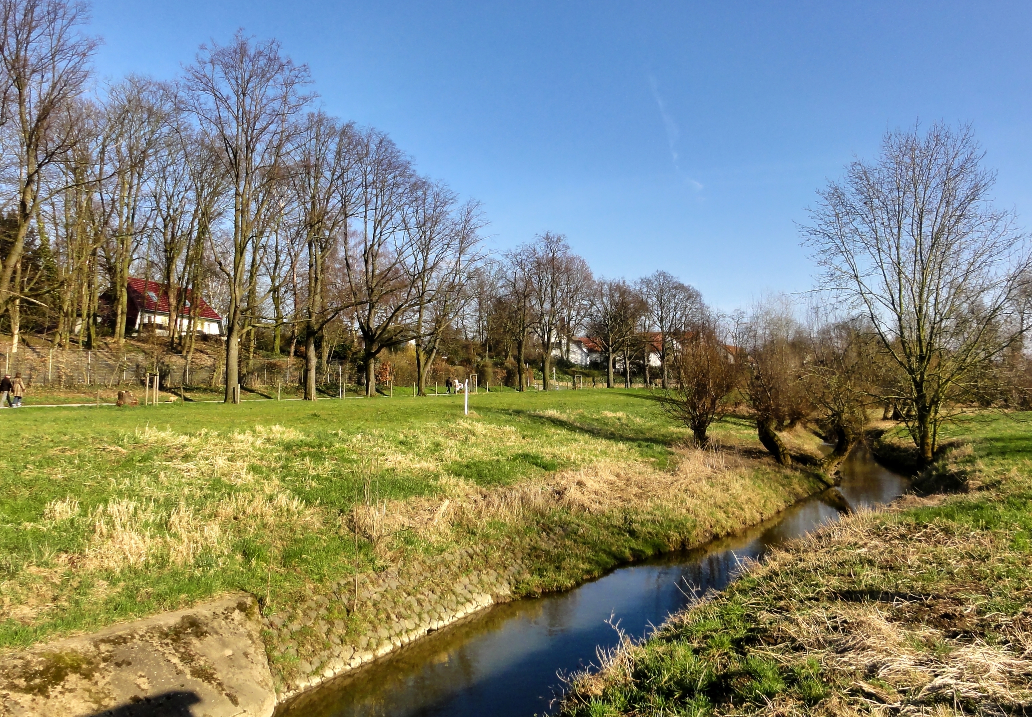 Der Schwarzbach in Wittlaer