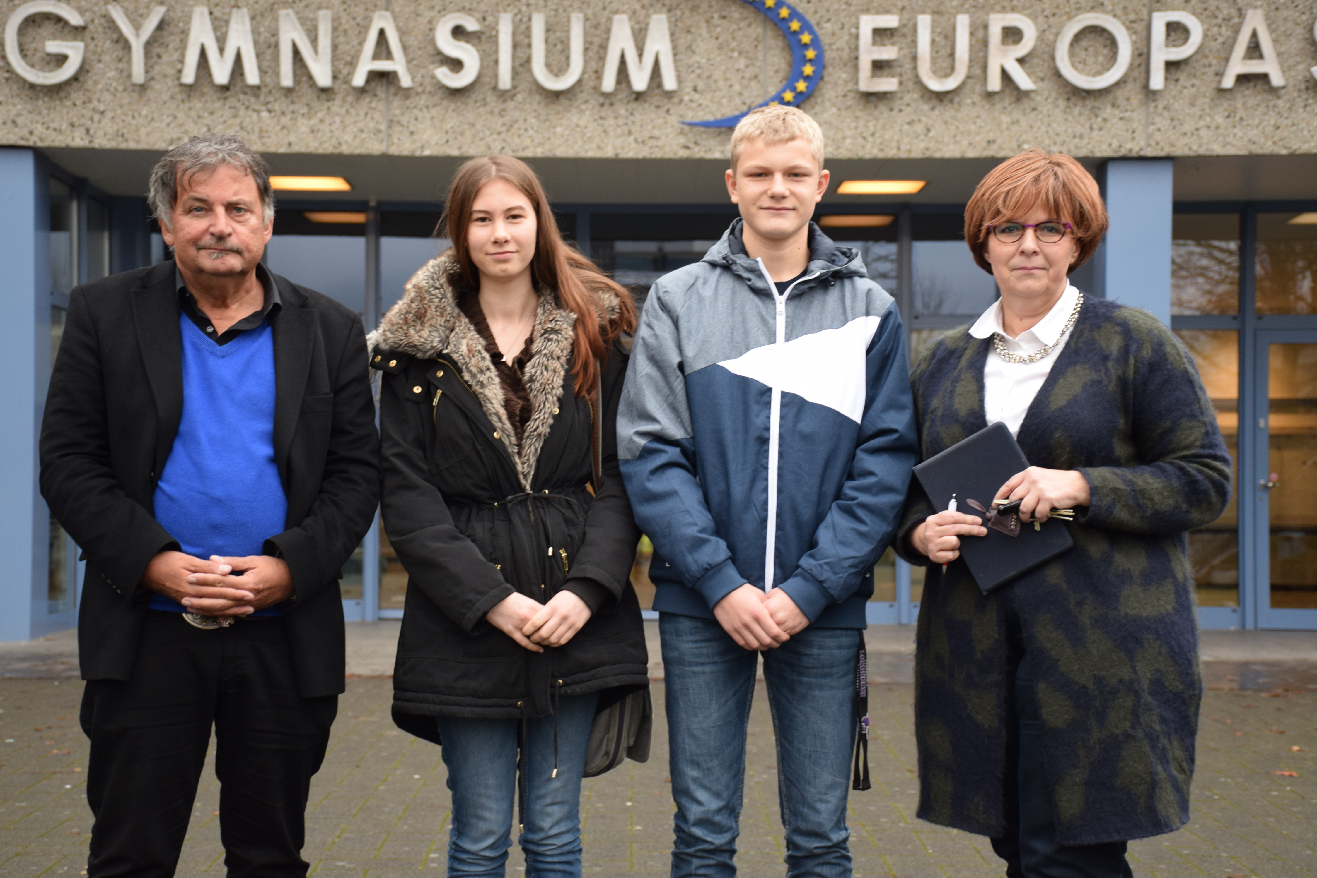 Petra Pesch und ihr Kollege Hagen Bastian betonen die gute Kooperation. Selina und Florian freuen sich schon auf den Wechsel von der Sekundarschule auf das Otto-Hahn-Gymnasium.