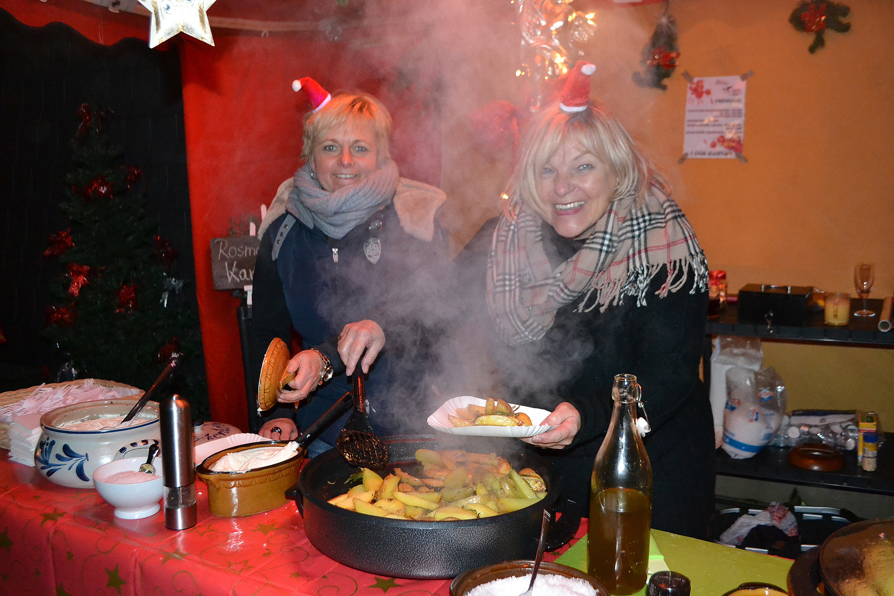 Gemütlich geht es beim Breckerfelder Weihnachtsmarkt zu. Foto: Nathalie Kehl