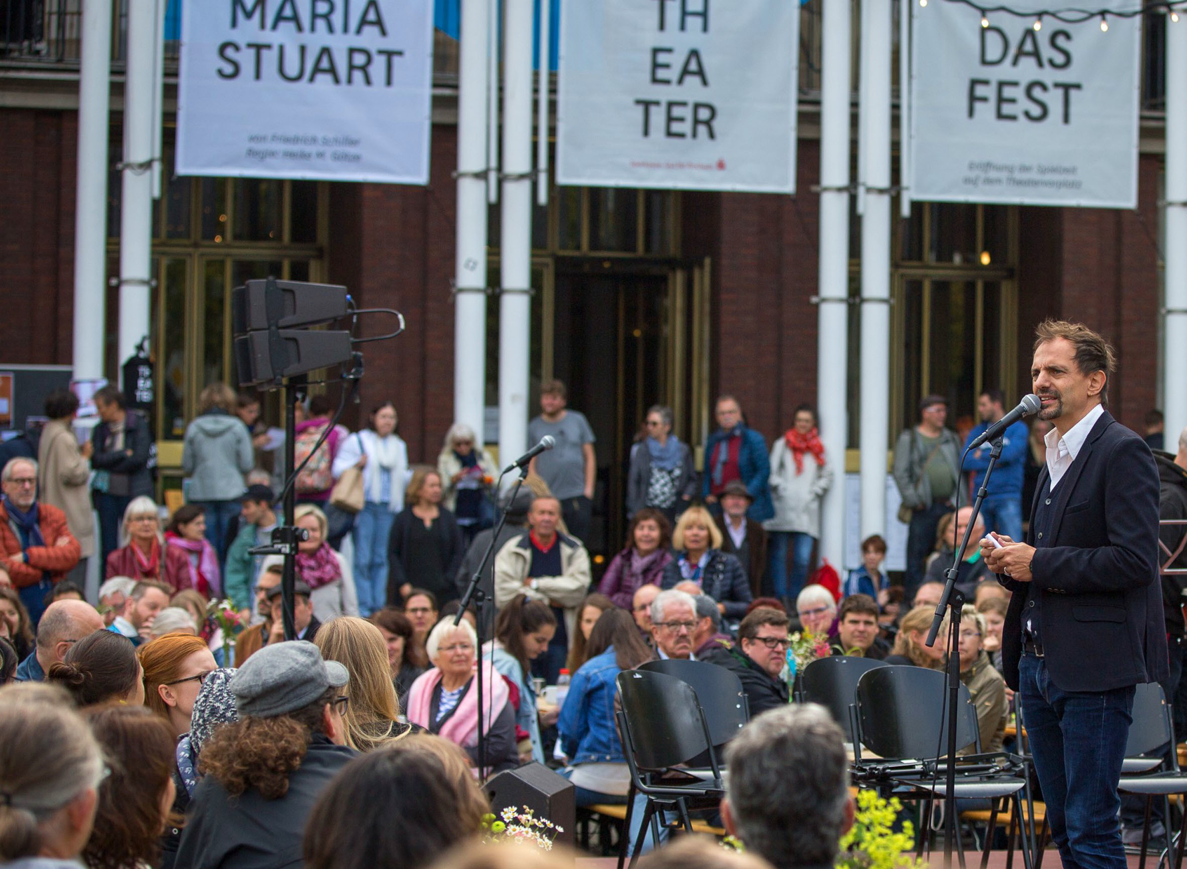 Olaf Kröck feierte 3 Tage Spielzeit-Eröffnung. Foto: Sebastian Kirch