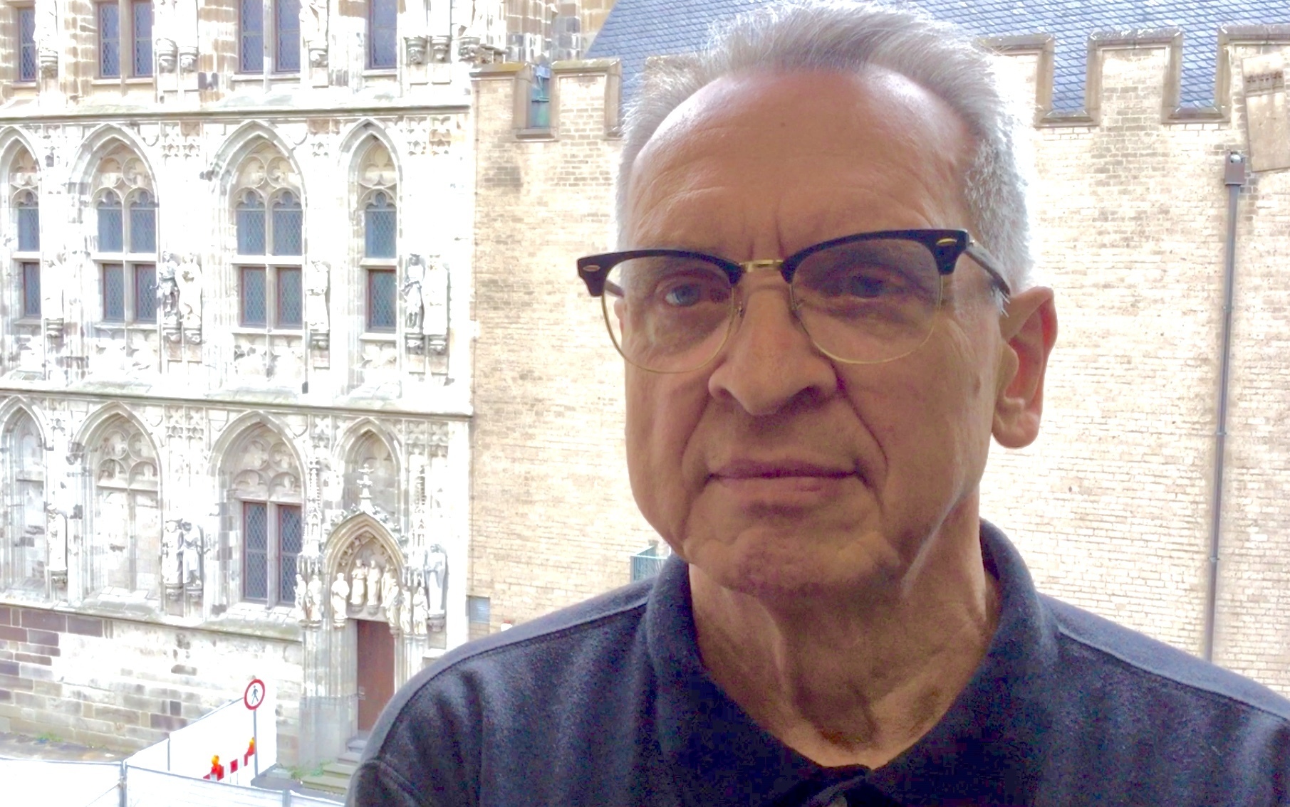 „Schluss mit dem Eiertanz“. Der Kölner Ratsherr Walter Wortmann (Freie Wähler) fordert „Nägel mit Köpfen“ und eine schnelle Entscheidung beim Wallraff-Anbau.