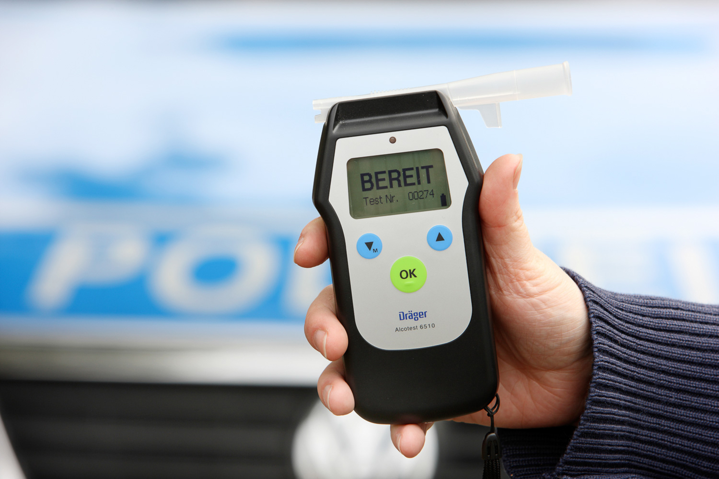 Der Fahrer, den die Polizei ermittelte, stand unter Einfluss von Alkohol und Drogen.