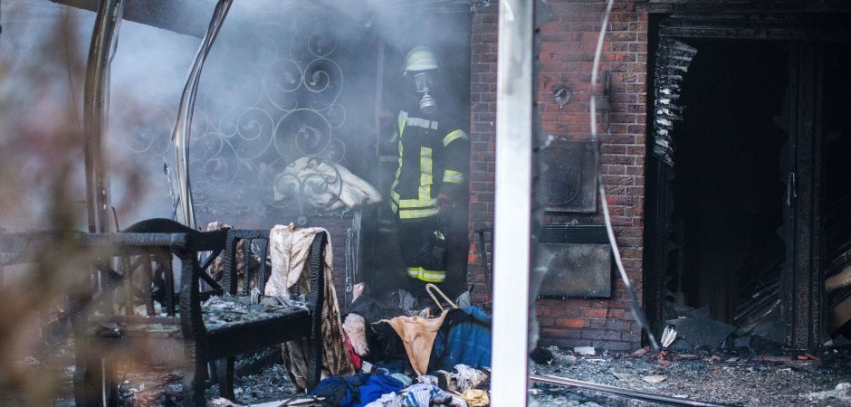 Bei einem Brand in Rheinberg-Budberg starben zwei Frauen.