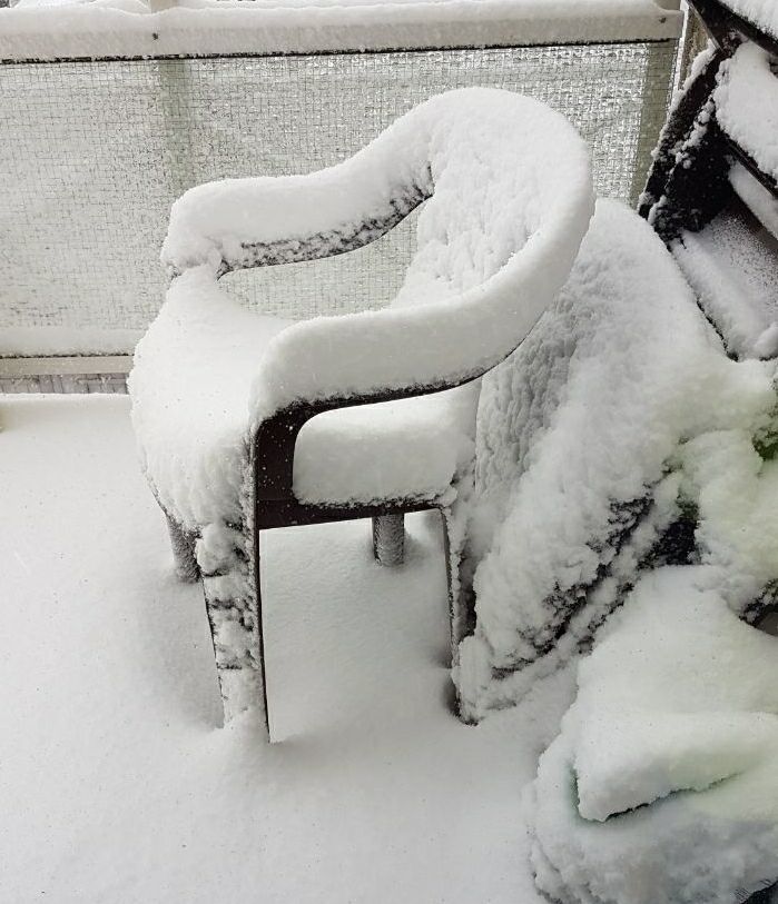 Blick auf den Balkon am Samstagmorgen. Foto: Dabitsch