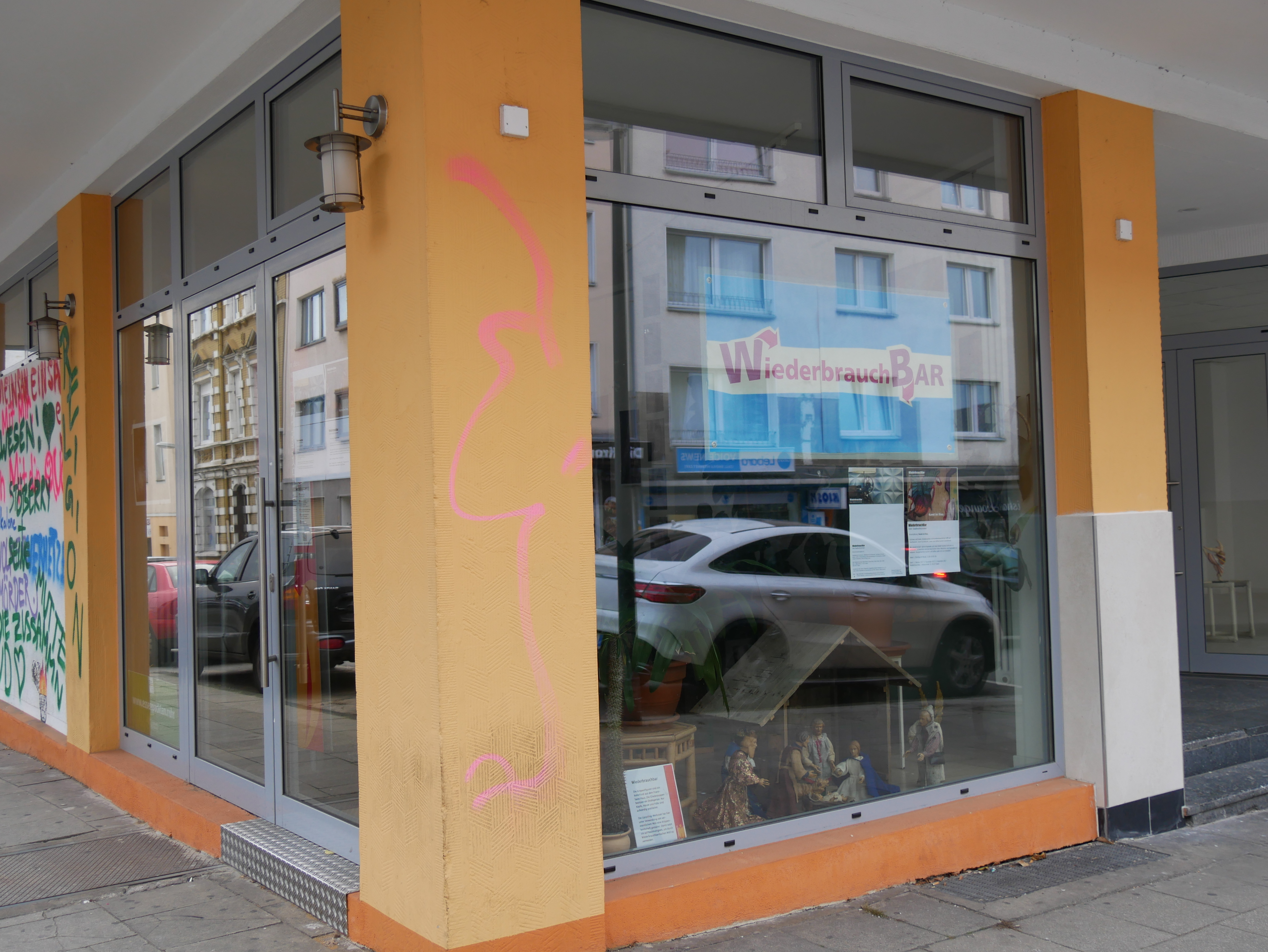Süßes für die Seele gesucht, abzugeben Mittwochs von 17.00-20.00 Uhr in der WiederbrauchBar, I. Weberstr. 15, Essen-Mitte nähe Kreuzeskirche