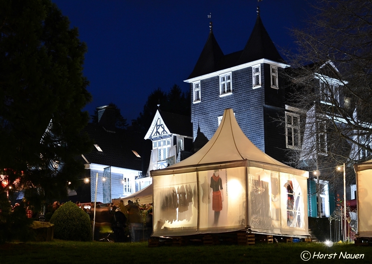 Weihnachtsmarkt auf Schloss Grünewald (Archivfoto: Horst Nauen)
