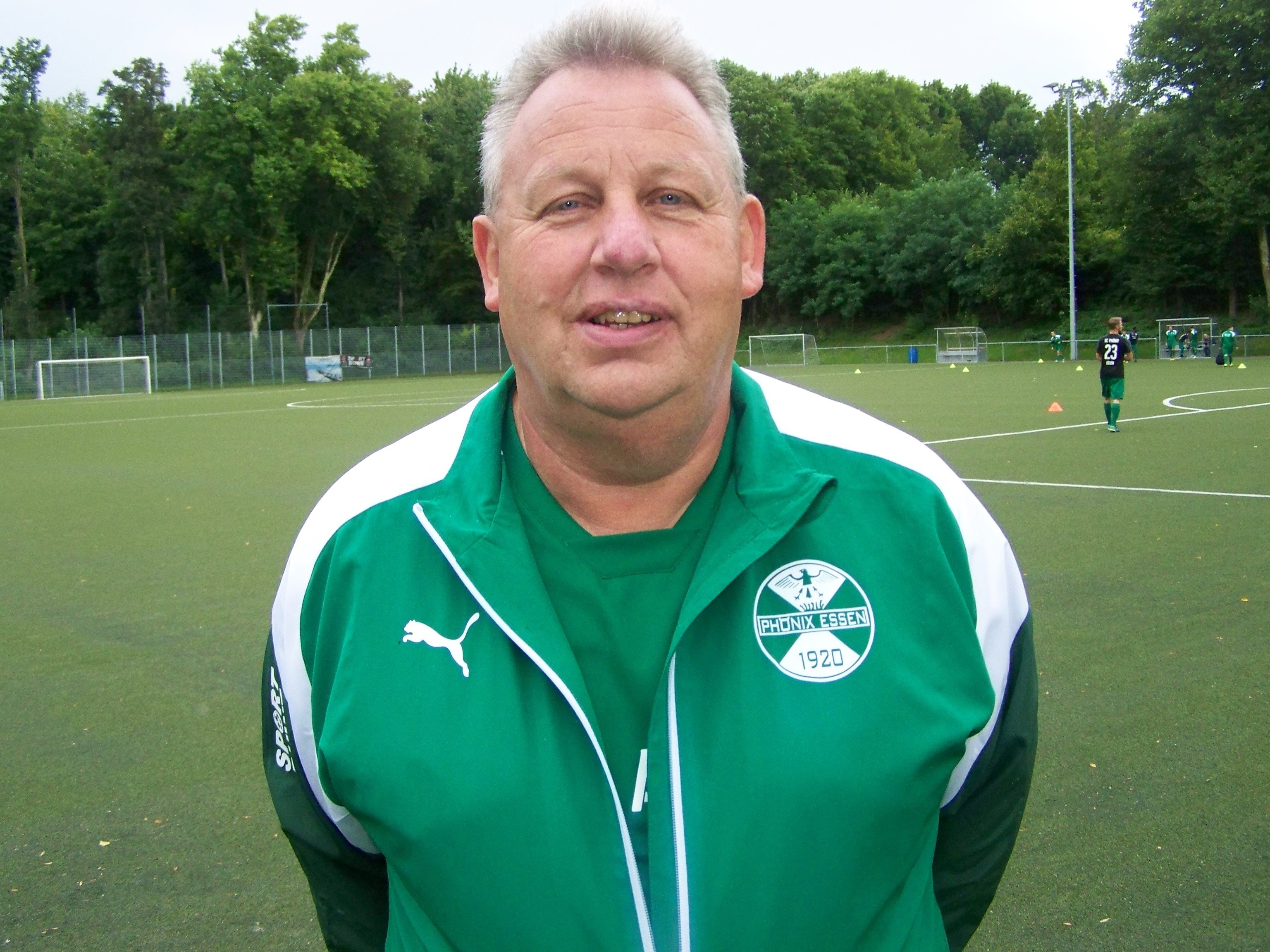 SC Phönix Essen, Arndt Krosch, Trainer der 1. Mannschaft, 51 Jahre alt, seit 2008 bei Phönix, Hobbies: Fußball, Freundschaften pflegen, verheiratet, 1 Sohn, Leon 17 Jahre alt