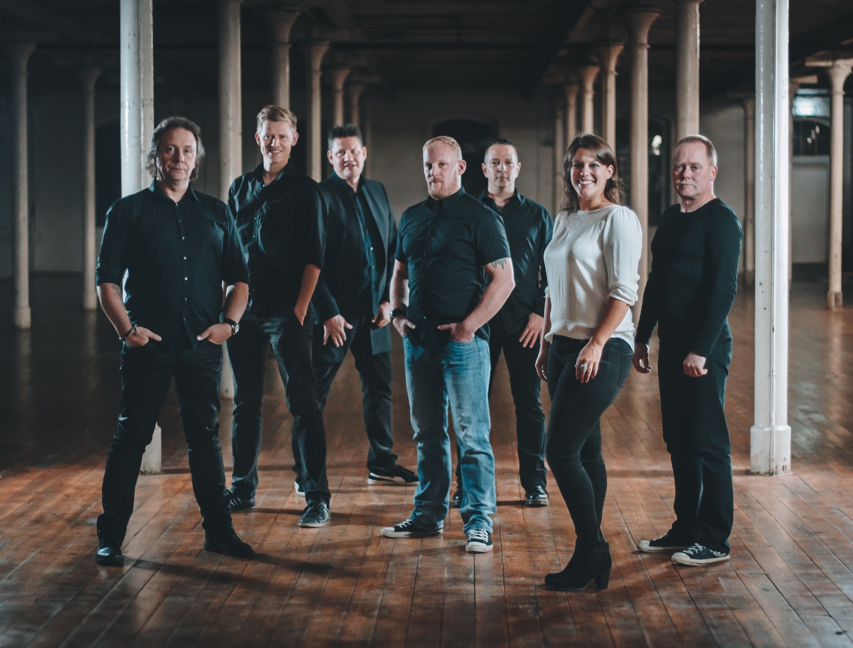 Die lokal bekannte Cover-Band "SMITHY" um Frontfrau Kristin Peters bringt auch an Weihnachten Rock- und Partystimmung nach Gevelsberg. ^Foto: privat