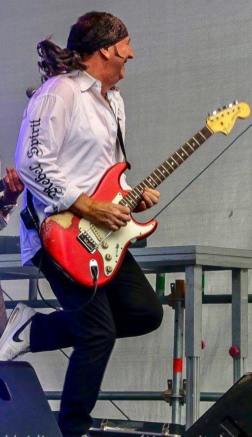 Von der Arena Oberhausen und der Royal Albert Hall auf die Polsumer Bühne: Wayne Morris kommt. Der Sänger, Gitarrist und Komponist trat schon mit Udo Jürgens, Joe Cocker und Status Quo auf.