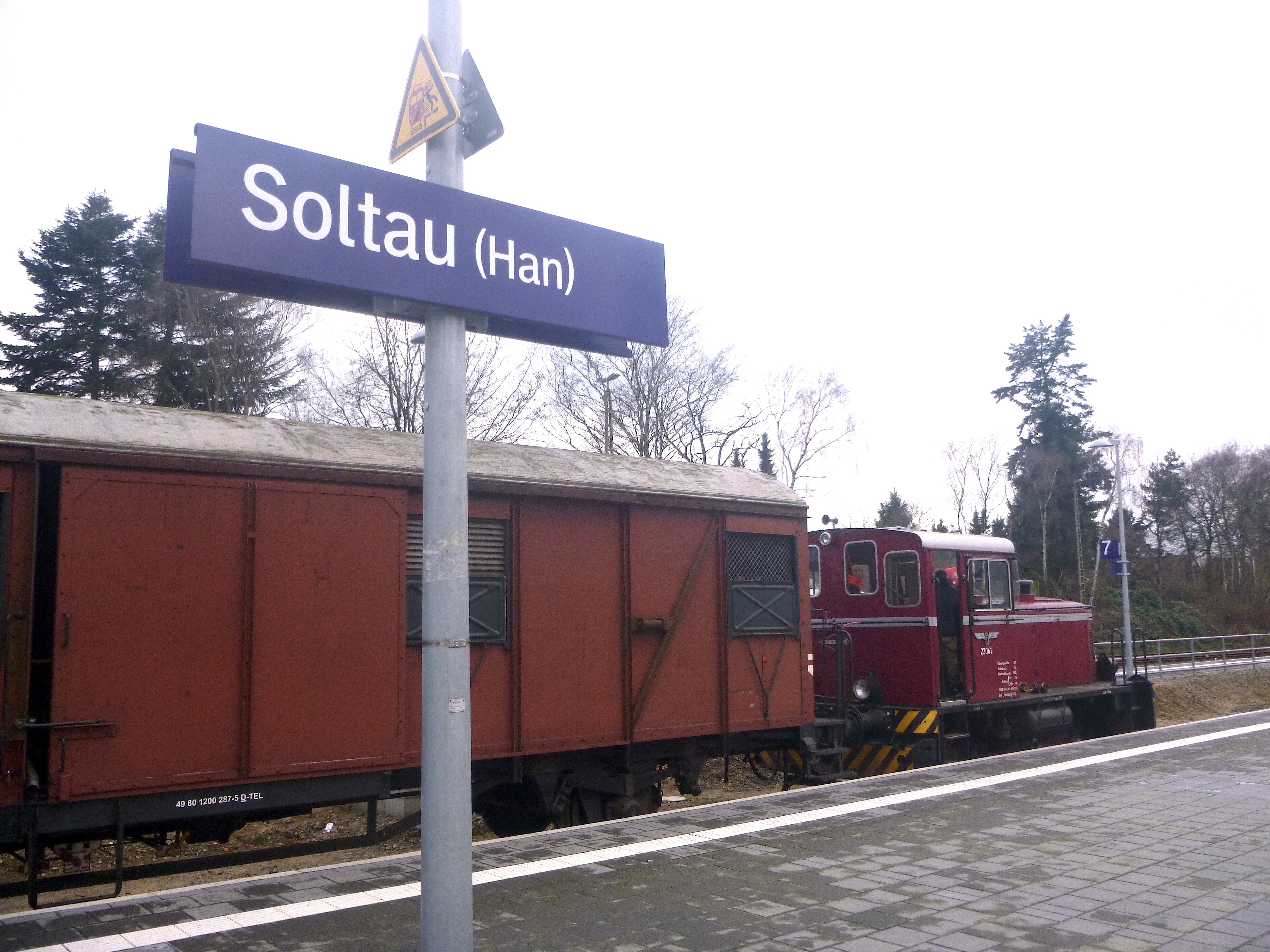 Vor Abfahrt des Zuges. Er fuhr die Hinstrecke Rückwärts.