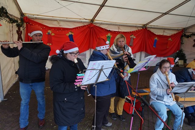 Zum 9. Mal dabei ist die Musikgruppe "Friday" der Musikschule Langenfeld, in der viele Mitarbeiter der WFB Werkstätten musizieren.