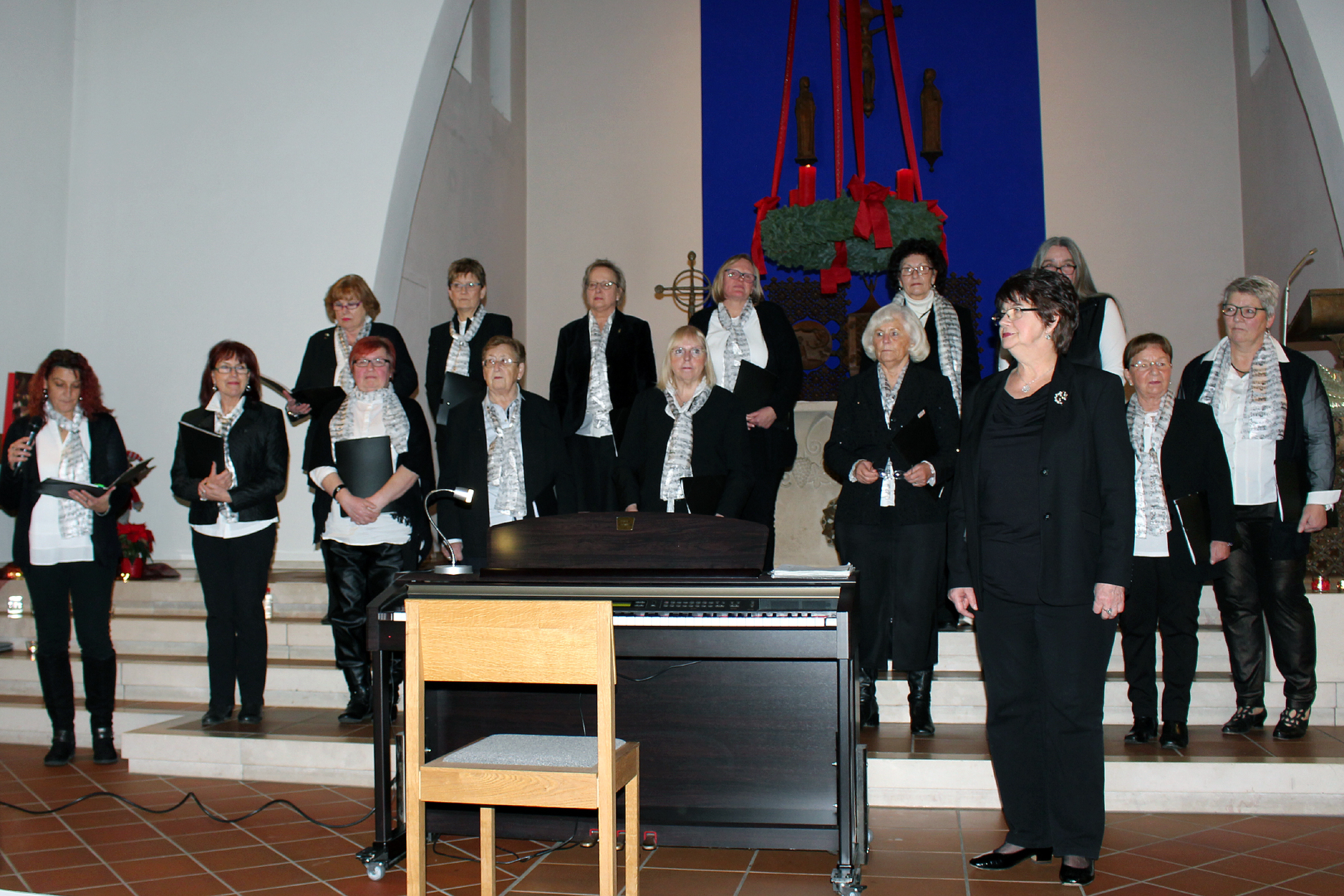 Der Chor 72 unter der Leitung von Lyudmila Chernina