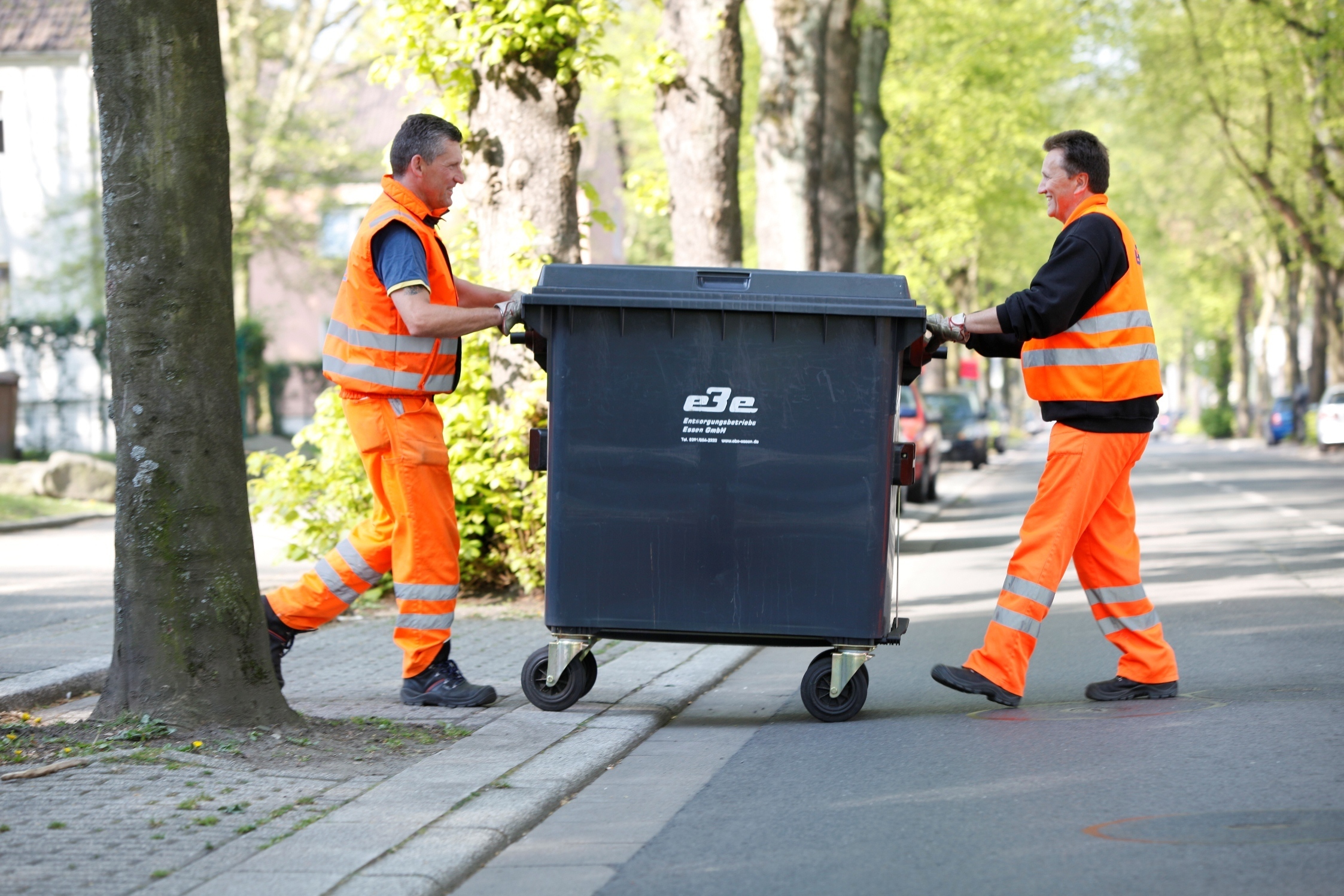 Die Entsorgungsbetriebe Essen ändern wegen der Weihnachtstage ihre Leerungstermine. Foto: EBE