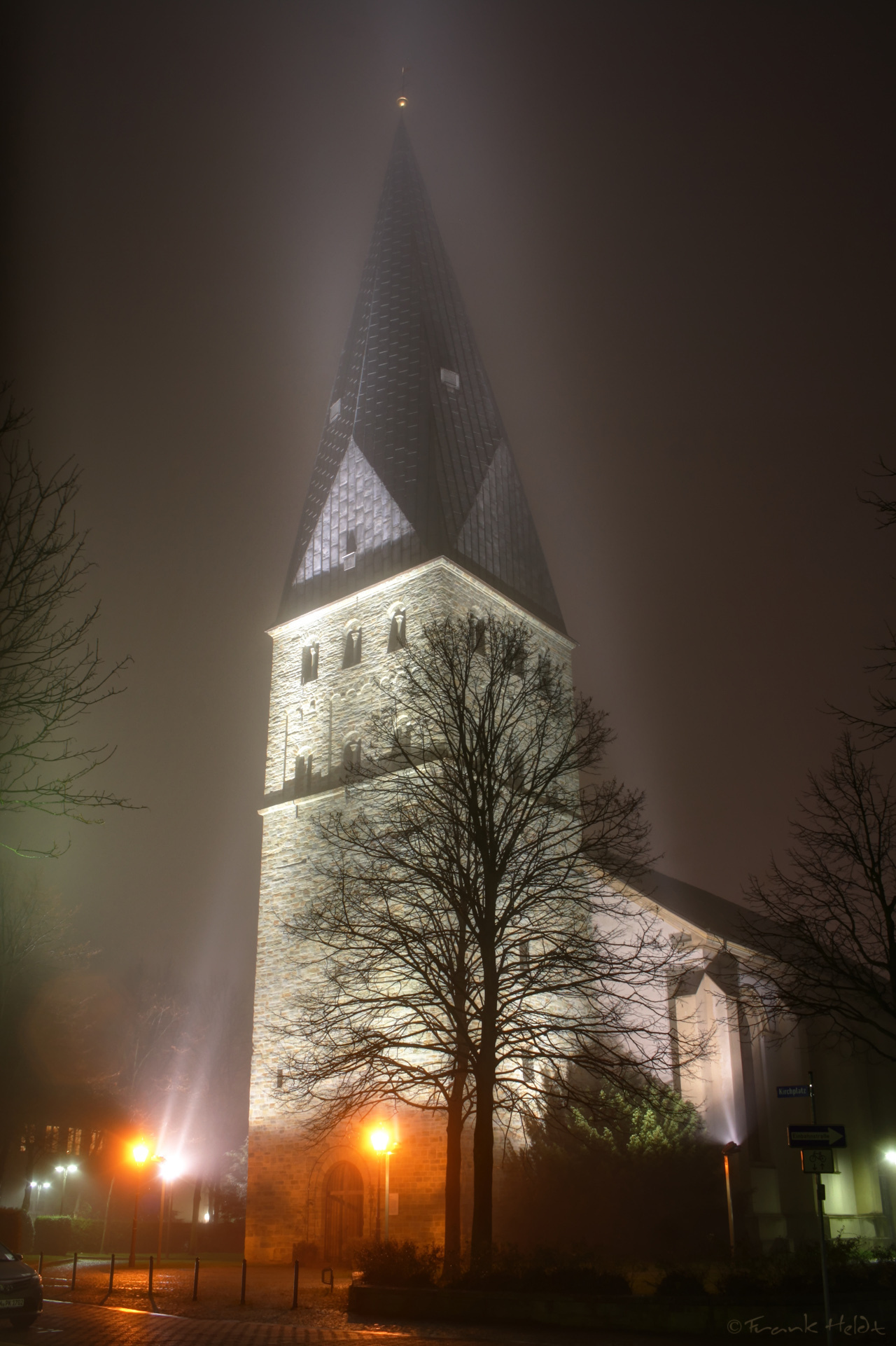 Beispielsweise in der Pauluskirche in Kamen: Der Gottesdienstbesuch zu Weihnachten gehört für viele zur Tradition. ^Foto: Frank Heldt