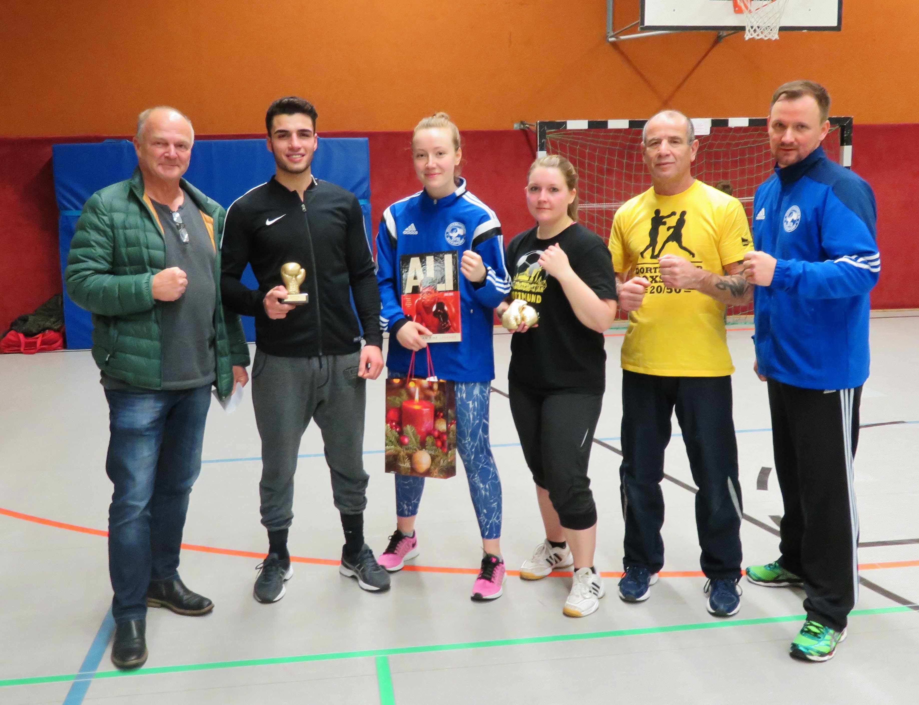 Von links: Mathias Burchardt, Malek Alhamwi, Paula Winterberg, Katharina Telwa, Francesco Solimeo u. David Eisenbart.