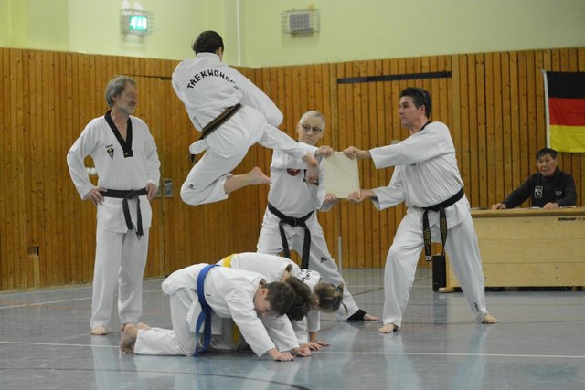 Ein gesprungener Yopchagi von Nicole Heming (Foto Robin Hetkämper)